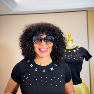 SUZZY ROUNDNECK TOP
